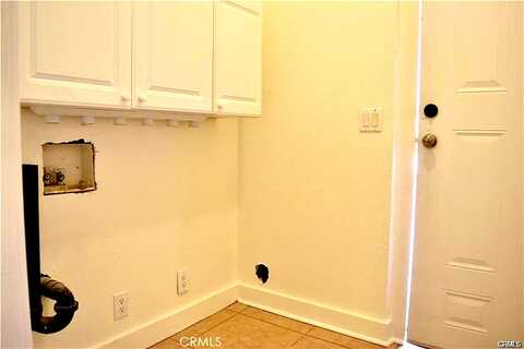 Hill, SAN BERNARDINO, CA 92407