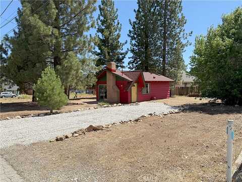 Pinon, BIG BEAR CITY, CA 92314