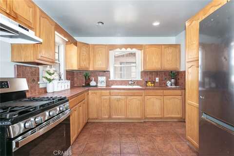 Bright, WHITTIER, CA 90602