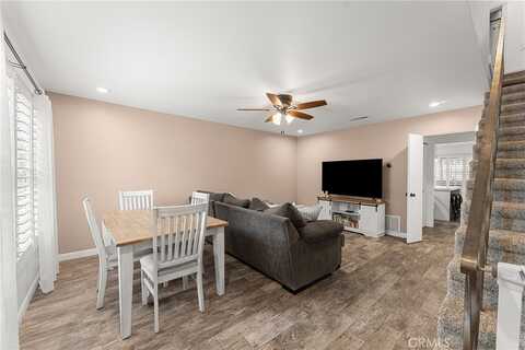 La Verne, REDLANDS, CA 92373