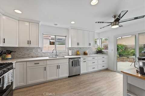 Corte Albara, MURRIETA, CA 92562