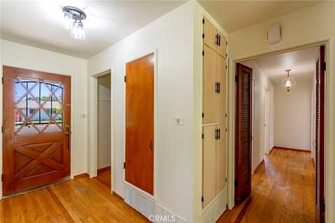 Laura, MERCED, CA 95340