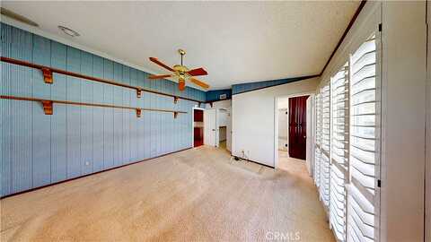 White Oak, LAKE ELSINORE, CA 92530