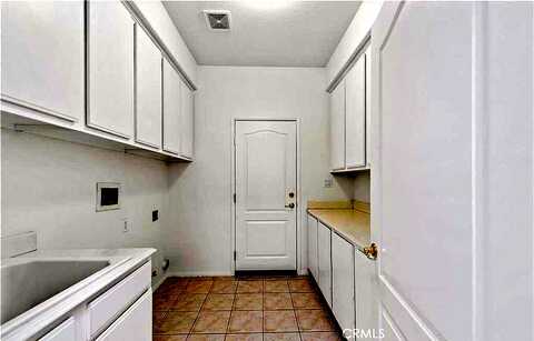 Calle Artino, MURRIETA, CA 92562