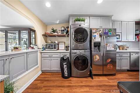 Benwood, COVINA, CA 91722