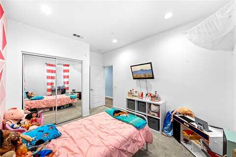 Bello, SAN JACINTO, CA 92582
