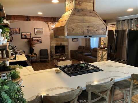 14Th, YUCAIPA, CA 92399