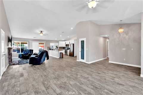 Topaz, VICTORVILLE, CA 92392