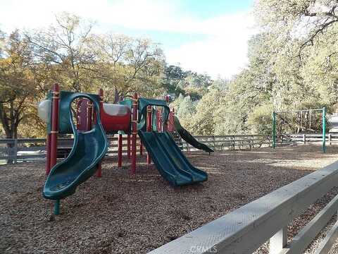 Oak Shores, BRADLEY, CA 93426