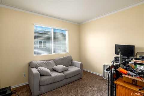 Wrentree, HEMET, CA 92545