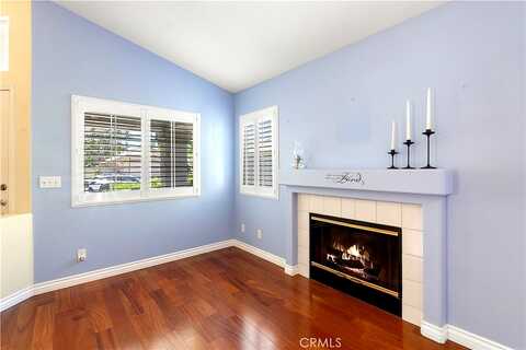 Via Astuto, MURRIETA, CA 92562