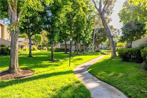 Racquet, HUNTINGTON BEACH, CA 92648