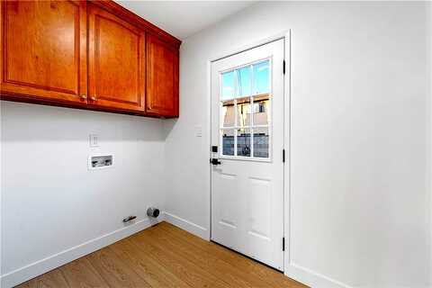 Kibbee, WHITTIER, CA 90604