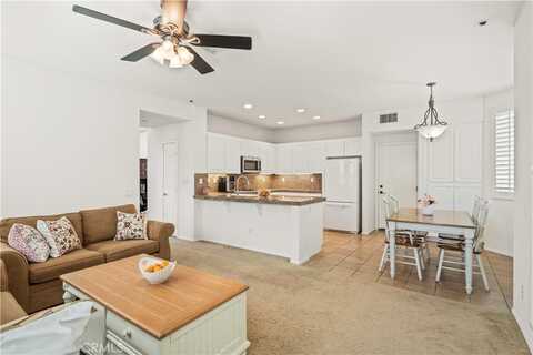 Colonial, VALENCIA, CA 91355