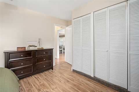 Oak, PASO ROBLES, CA 93446