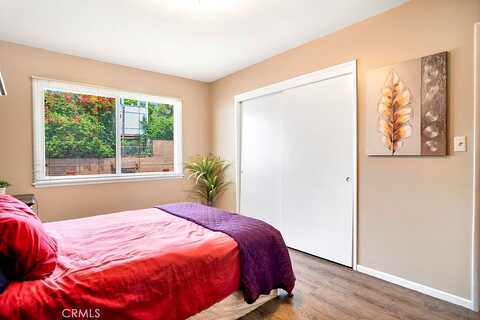 Marchant, SYLMAR, CA 91342