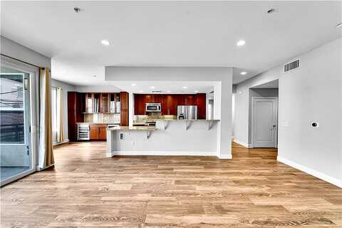 E 4Th Street, Long Beach, CA 90802