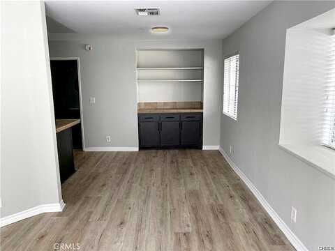 Hubbard Street, Sylmar, CA 91342