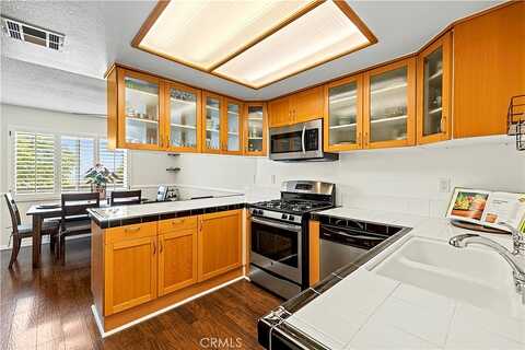 Crestview Lane, Granada Hills, CA 91344