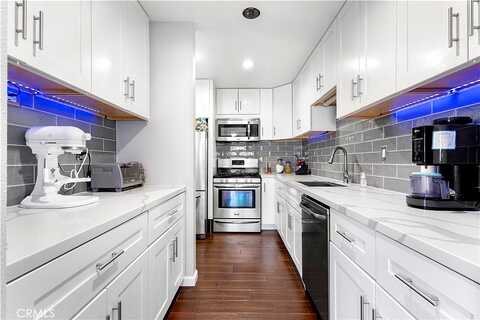 The Old Road, Castaic, CA 91384