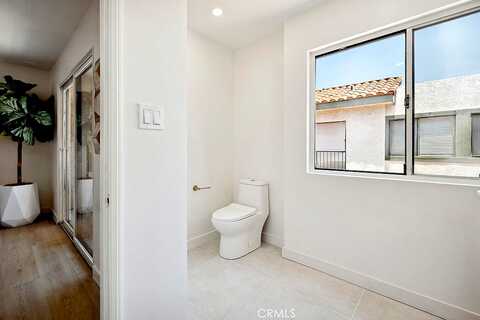 Fulton Avenue, Van Nuys, CA 91401