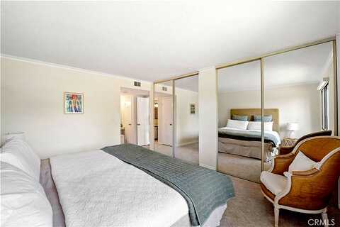 Thousand Oaks Boulevard, Agoura Hills, CA 91301