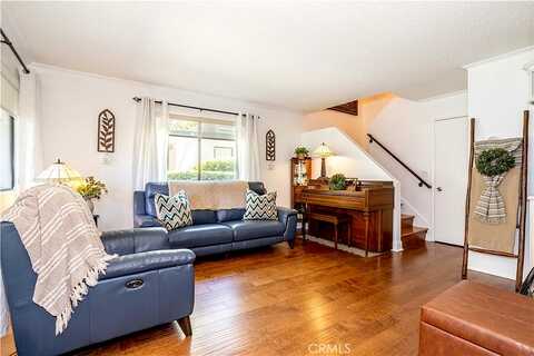 Newhall Avenue, Newhall, CA 91321