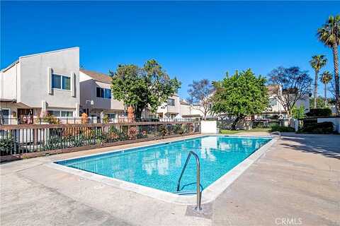 Orange Avenue, Paramount, CA 90723