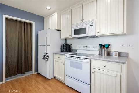 Walnut, LAKEPORT, CA 95453