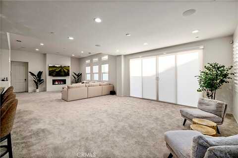 Mondell Pine, PALMDALE, CA 93551
