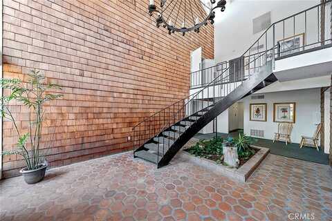 Via Las Flores, Murrieta, CA 92563