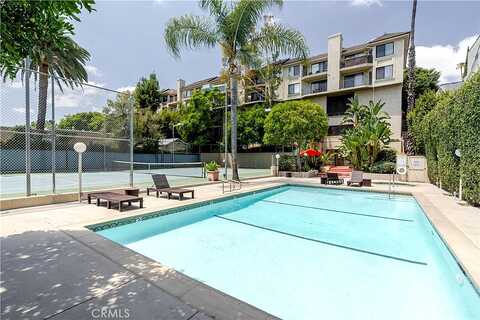 Grace Avenue, Los Angeles, CA 90068