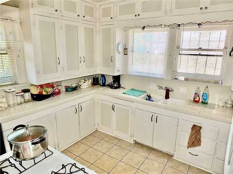 Linden, LONG BEACH, CA 90813
