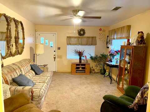Florinda, HANFORD, CA 93230