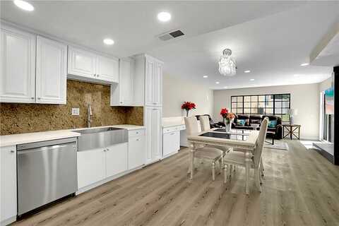 Ivory, WEST COVINA, CA 91792