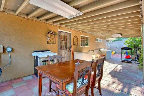 Lola, MENIFEE, CA 92586