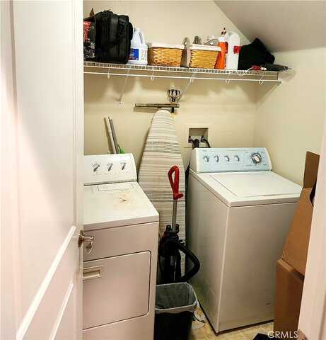 Laroda, SANTA CLARITA, CA 91350