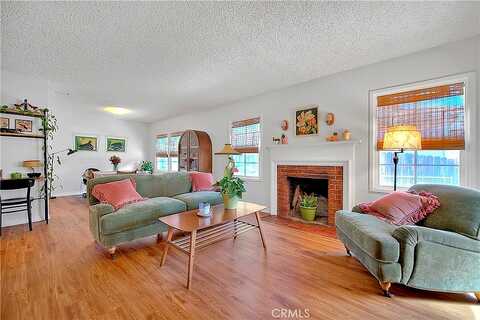 Smith, POMONA, CA 91766