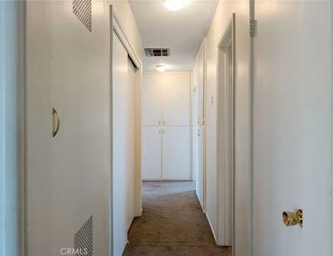 Oak, YUCAIPA, CA 92399