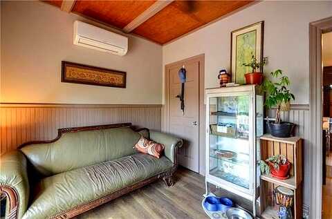 Chestnut, BATH, PA 18014