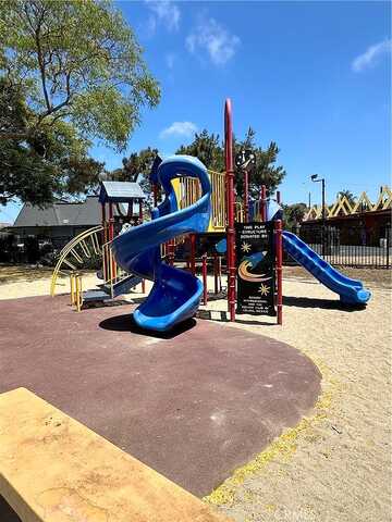 E 17Th Street, Long Beach, CA 90804