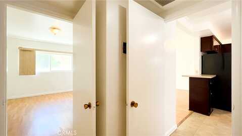 E La Palma Drive, Inglewood, CA 90301