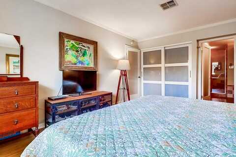 E Broadway, Long Beach, CA 90803