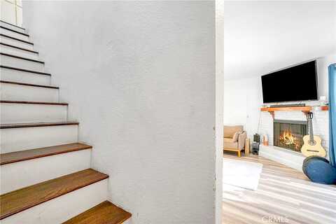 Moonbeam Avenue, Panorama City, CA 91402