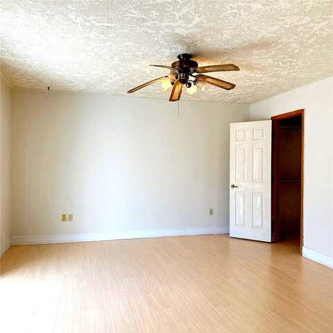 Smith, PHELAN, CA 92371