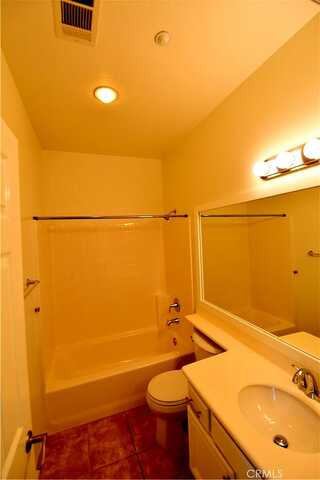 Lynde, LADERA RANCH, CA 92694