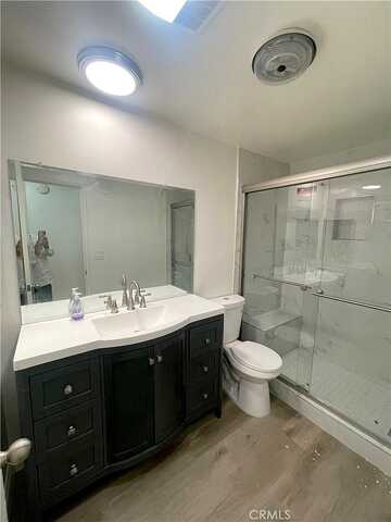 Kelton Avenue, Los Angeles, CA 90025