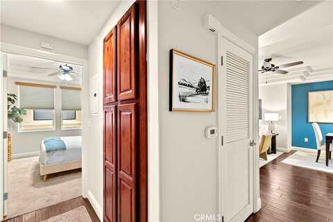 Hoffman Street, Studio City, CA 91604