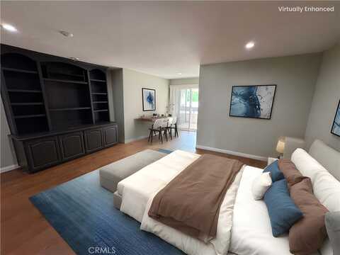 Riverside Drive, Toluca Lake, CA 91602