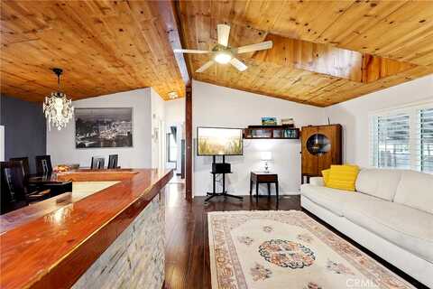 Cherokee, TOPANGA, CA 90290